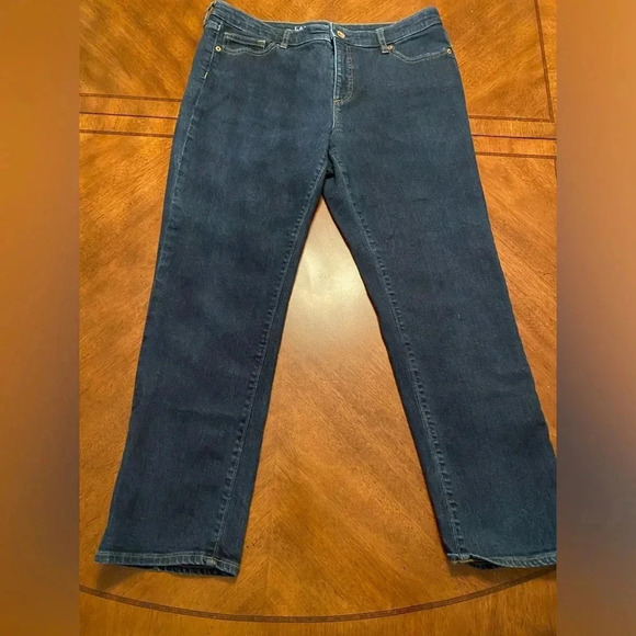 Lands’ End Women’s Straight Leg High-rise Stretch Dark Wash Blue Jeans 14P EUC - Picture 2 of 10